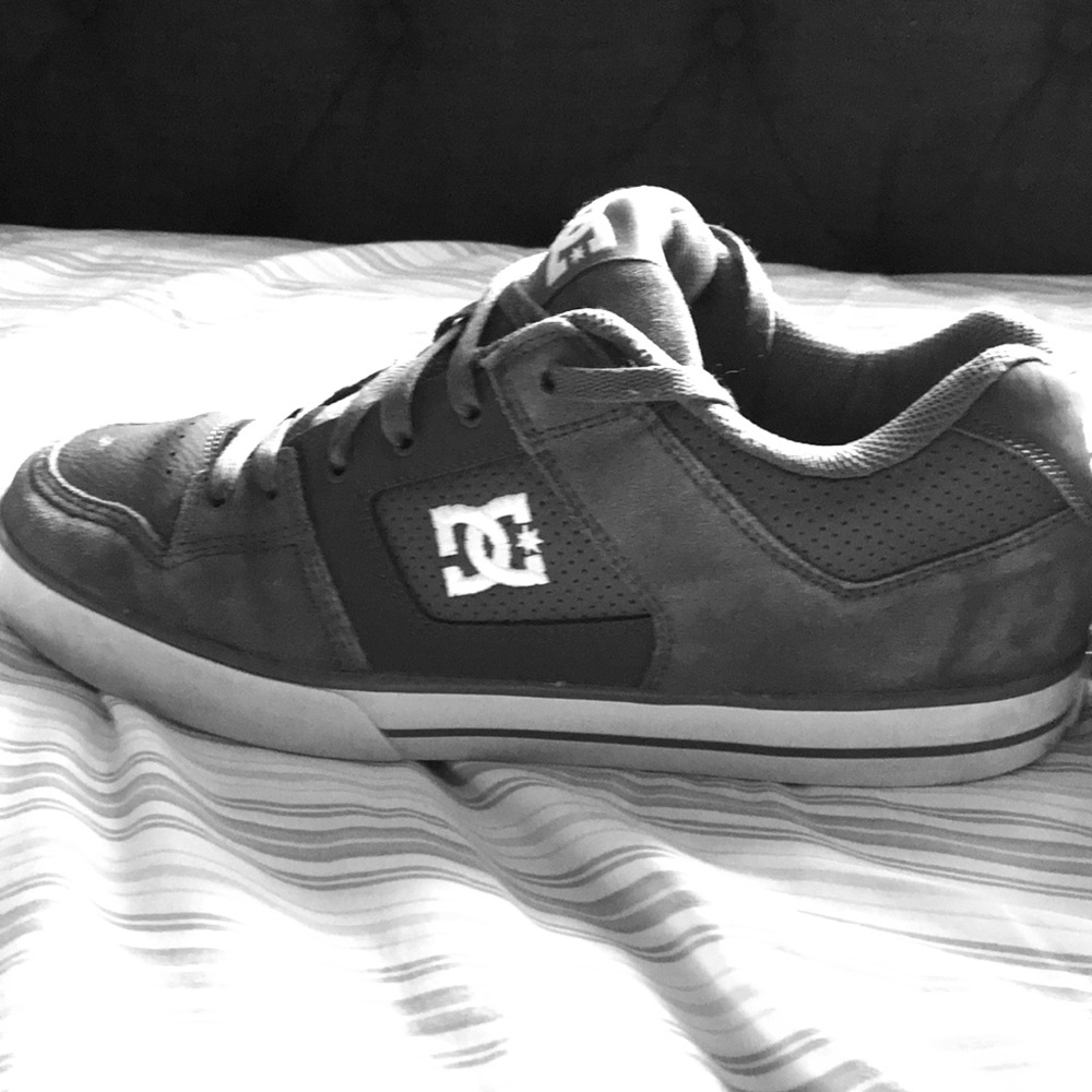 DC shoes size 12